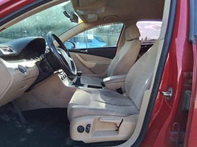 VOLKSWAGEN PASSAT BERLINA (3C2)