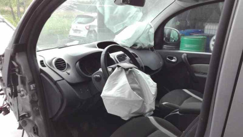 RENAULT KANGOO II (F/KW0) — vehículo donante para recambios 