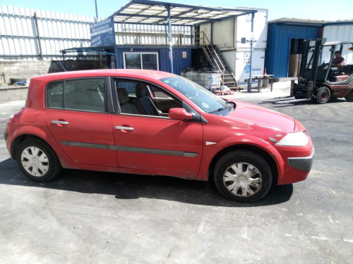  RENAULT MEGANE II BERLINA 5P 