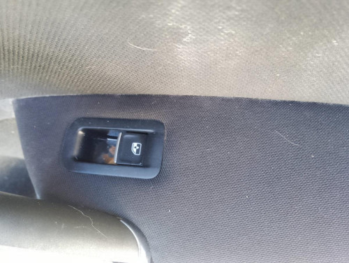  MANDO ELEVALUNAS DELANTERO DERECHO Volkswagen GOLF VII (5G1/BE1) 
