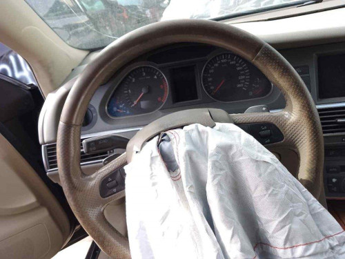VOLANTE Audi A6 BERLINA (4F2) 