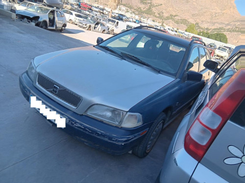  VOLVO V40 FAMILIAR 