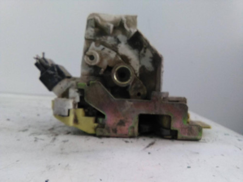 CERRADURA PUERTA DELANTERA DERECHA Ford FOCUS BERLINA (CAK) 