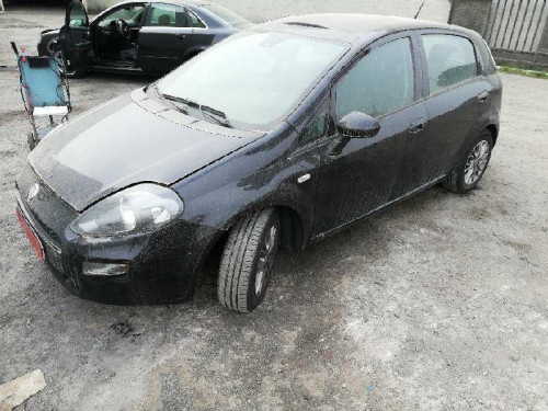 FIAT III EVO PUNTO (199) — vehículo donante para recambios 