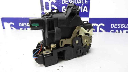  CERRADURA PUERTA TRASERA DERECHA Volkswagen BORA BERLINA (1J2)(1998) 