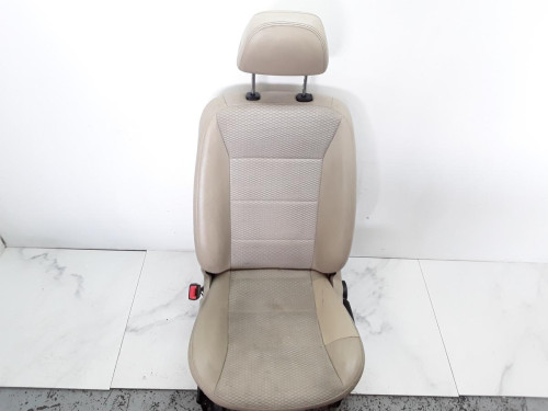 JUEGO ASIENTOS COMPLETO Mercedes-Benz CLASE B (BM 245) 