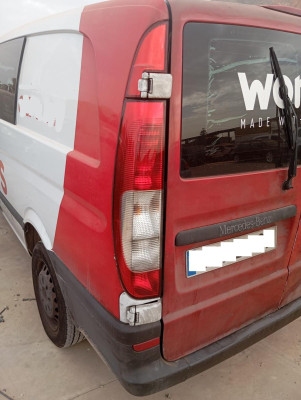PILOTO TRASERO IZQUIERDO, MERCEDES-BENZ, VITO BASIC-KOMBI (639)