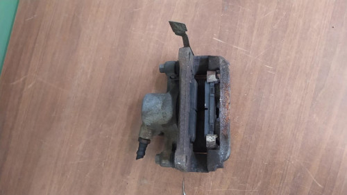 PINZA DE FRENO TRASERA DERECHA MITSUBISHI MONTERO (V20/V40) 