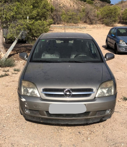 OPEL VECTRA C BERLINA — vehículo donante para recambios 