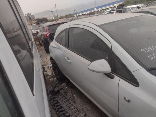  LUNA DELANTERA DERECHA Opel CORSA D 