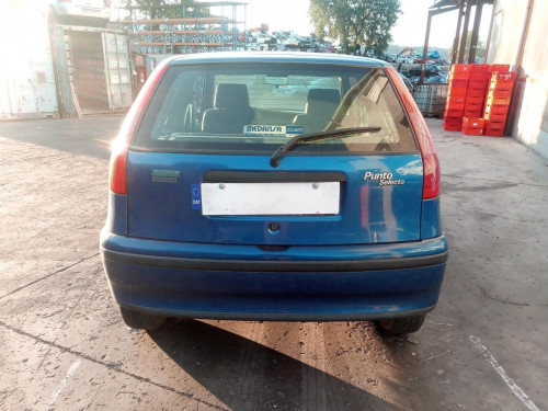  FIAT I PUNTO (176) BERLINA 