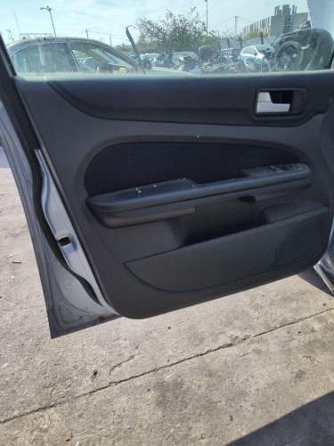 GUARNECIDO PUERTA DELANTERA IZQUIERDA FORD FOCUS BERLINA (CAP) 