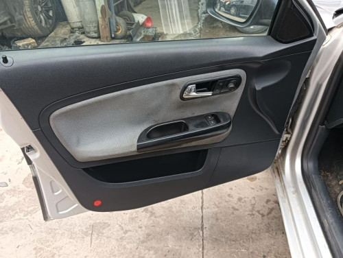 SEAT IBIZA (6L1) — автомобиль-донор на запчасти 