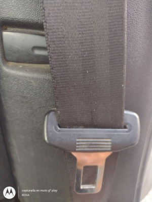 CINTURON SEGURIDAD TRASERO DERECHO