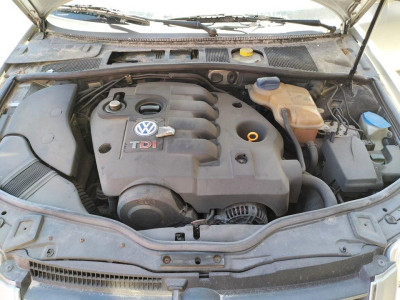 VOLKSWAGEN PASSAT VARIANT (3B6)
