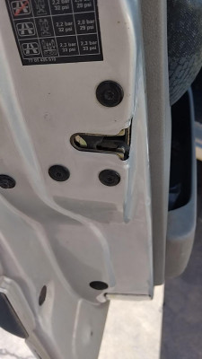 CERRADURA PUERTA DELANTERA IZQUIERDA Renault Scenic II (JM)(2003->)