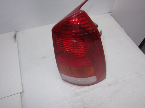  PILOTO TRASERO DERECHO Ford FOCUS FAMILIAR (CAK) 
