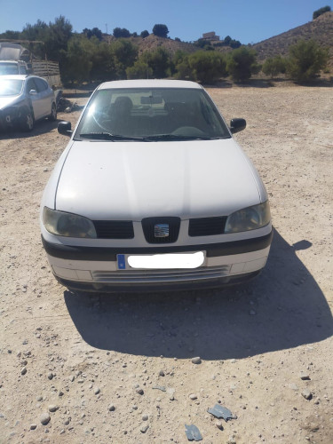 SEAT IBIZA (6K1) — автомобиль-донор на запчасти 