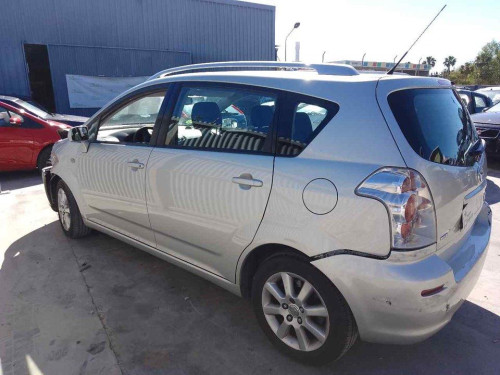 TOYOTA COROLLA VERSO (R1) — vehículo donante para recambios 