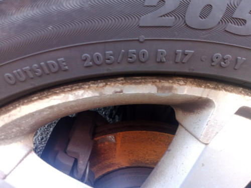 FORD FOCUS BERLINA (CAP) 