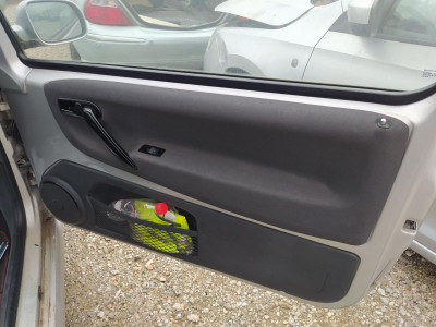 CERRADURA PUERTA DELANTERA DERECHA