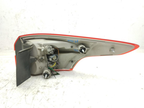 PILOTO TRASERO IZQUIERDO FORD FOCUS BERLINA (CB8) 