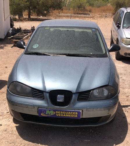 SEAT CORDOBA BERLINA (6L2) — vehículo donante para recambios 