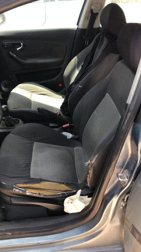 SEAT CORDOBA BERLINA (6L2) — vehículo donante para recambios 