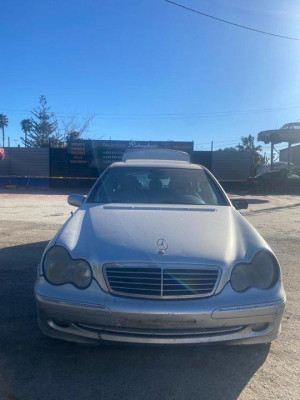 MERCEDES-BENZ CLASE C (BM 203) BERLINA