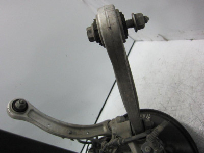 BRAZO SUSPENSION SUPERIOR TRASERO DERECHO