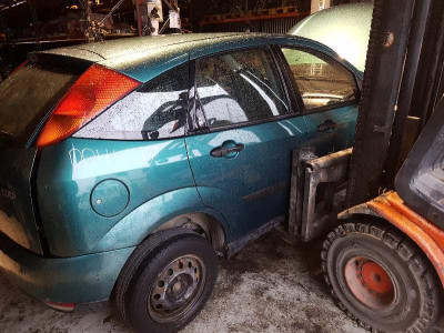 FORD FOCUS BERLINA (CAK)