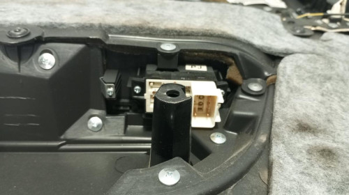 MANDO ELEVALUNAS TRASERO DERECHO Chevrolet CAPTIVA 