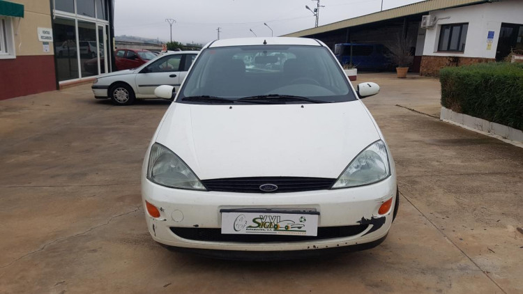 Ford Focus Berlina (CAK)(1998->) SIN IDENTIFICAR