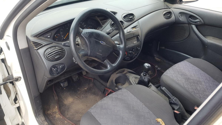 Ford Focus Berlina (CAK)(1998->) SIN IDENTIFICAR