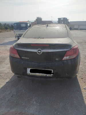 OPEL INSIGNIA BERLINA