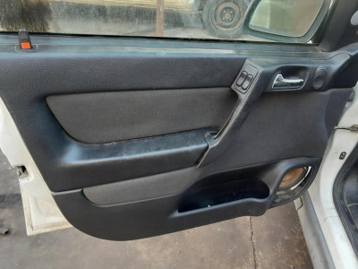 OPEL ASTRA G BERLINA