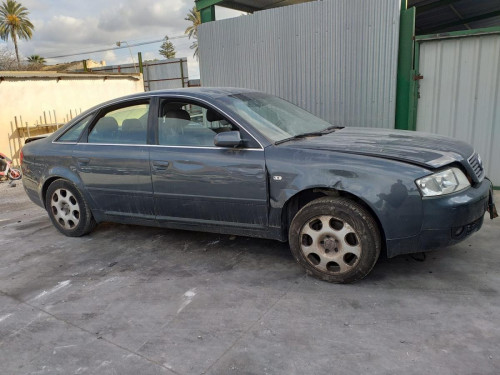  AUDI A6 BERLINA (4B2) 