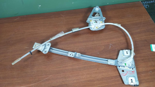 ELEVALUNAS DELANTERO DERECHO JEEP CHEROKEE (KJ) 