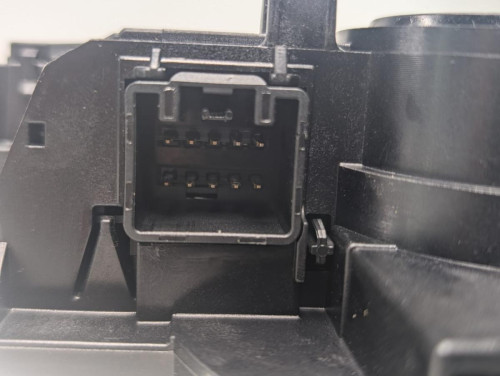  MANDO LUCES FORD FIESTA (CNN) 