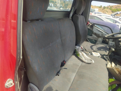 ASIENTO DELANTERO IZQUIERDO