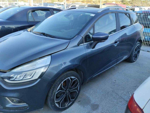 RENAULT CLIO IV GRANDTOUR 