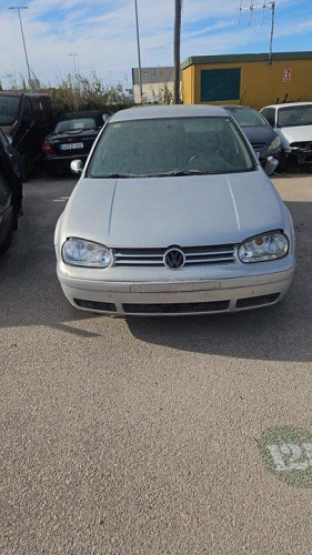VOLKSWAGEN GOLF IV BERLINA (1J1)(10.1997) — vehículo donante para recambios 