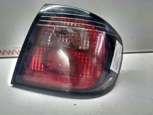 PILOTO TRASERO DERECHO NISSAN PRIMERA BERLINA (P11) 