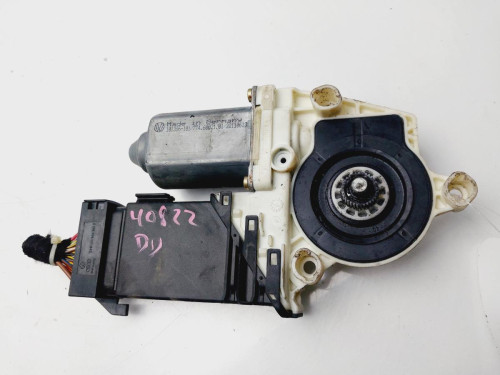 MOTOR ELEVALUNAS DELANTERO DERECHO Seat LEON (1M1) 