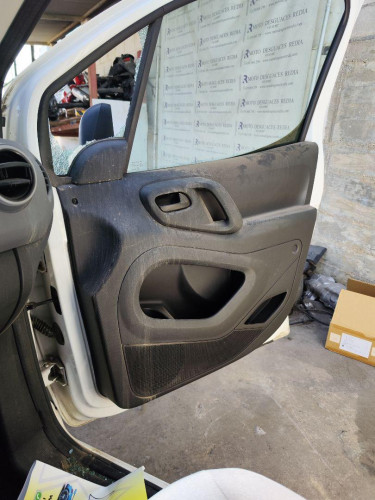 GUARNECIDO PUERTA DELANTERA DERECHA CITROEN BERLINGO FURGÓN 