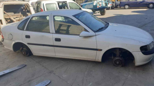  OPEL VECTRA B BERLINA 