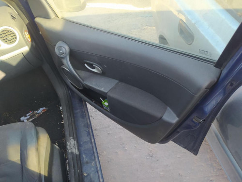  CERRADURA PUERTA DELANTERA DERECHA RENAULT CLIO III 
