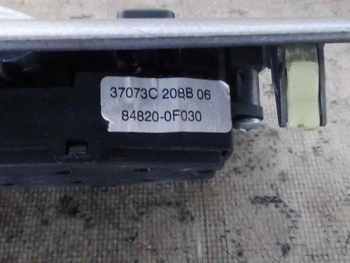 MANDO ELEVALUNAS DELANTERO IZQUIERDO Toyota COROLLA (E12) 