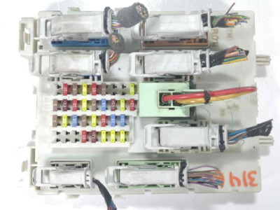 CAJA RELES / FUSIBLES, FORD, FOCUS BERLINA (CB8)