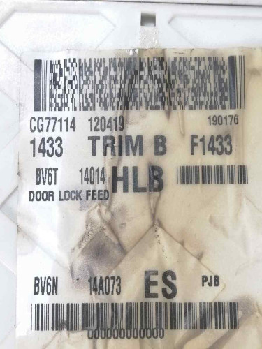  CAJA RELES / FUSIBLES FORD FOCUS BERLINA (CB8) 